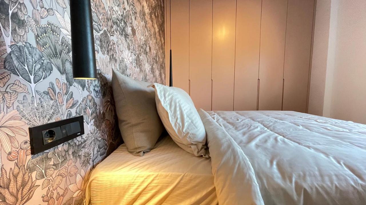 Floral Inn Пристина Екстериор снимка