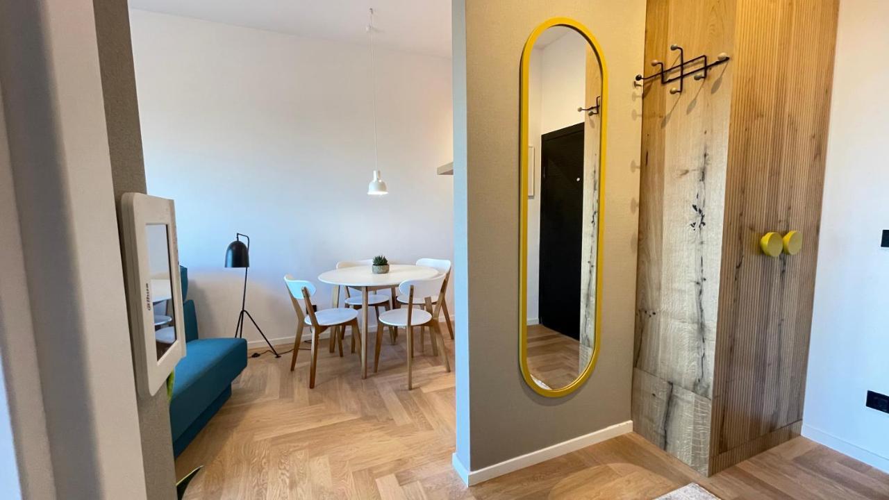 Floral Inn Пристина Екстериор снимка