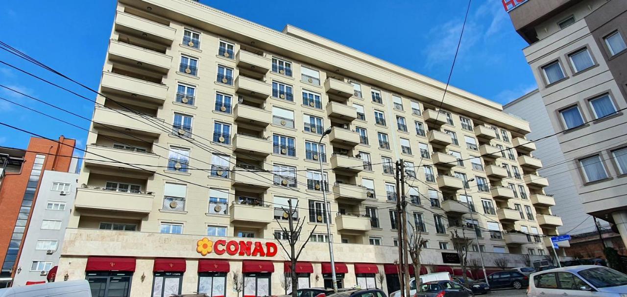 Floral Inn Пристина Екстериор снимка