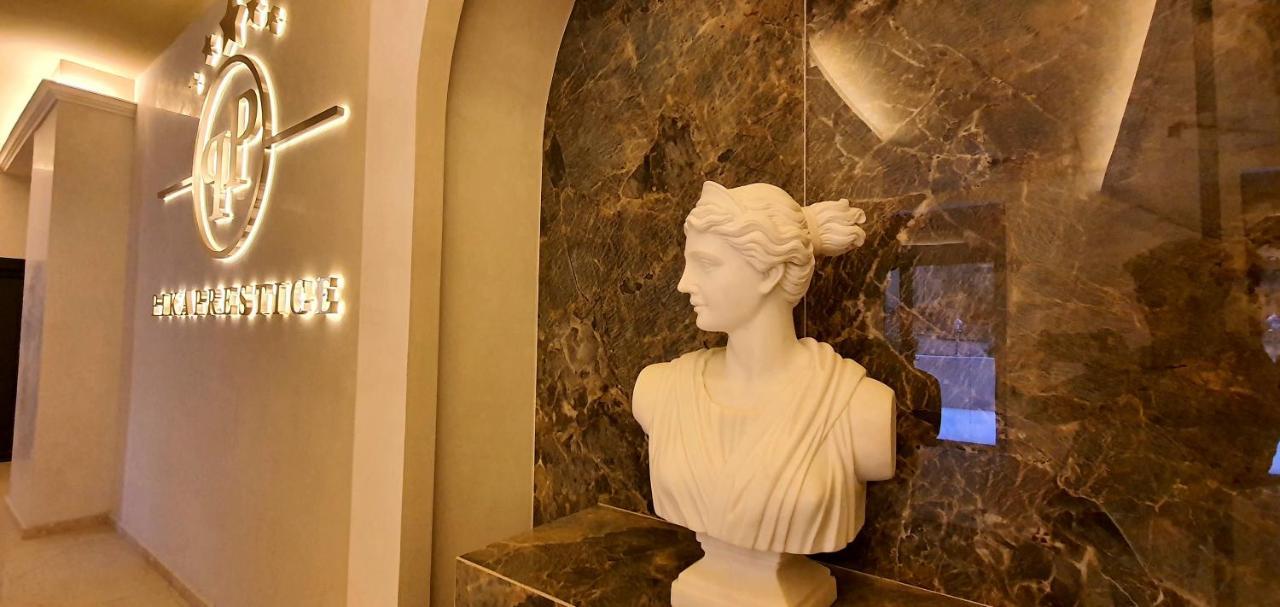 Floral Inn Пристина Екстериор снимка